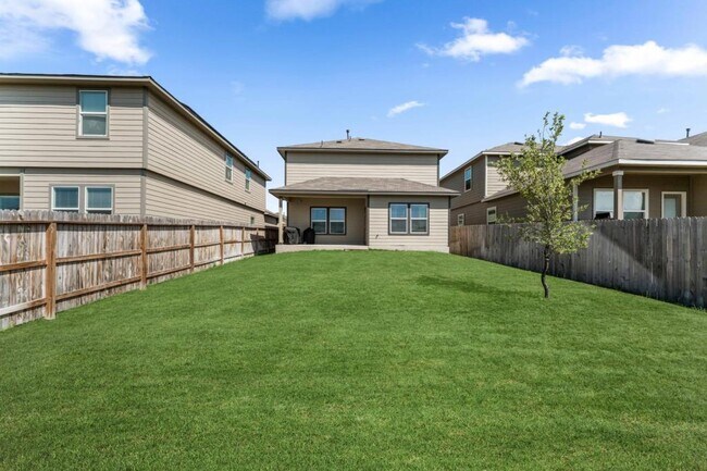 Building Photo - 3127 Keuka Pk Dr