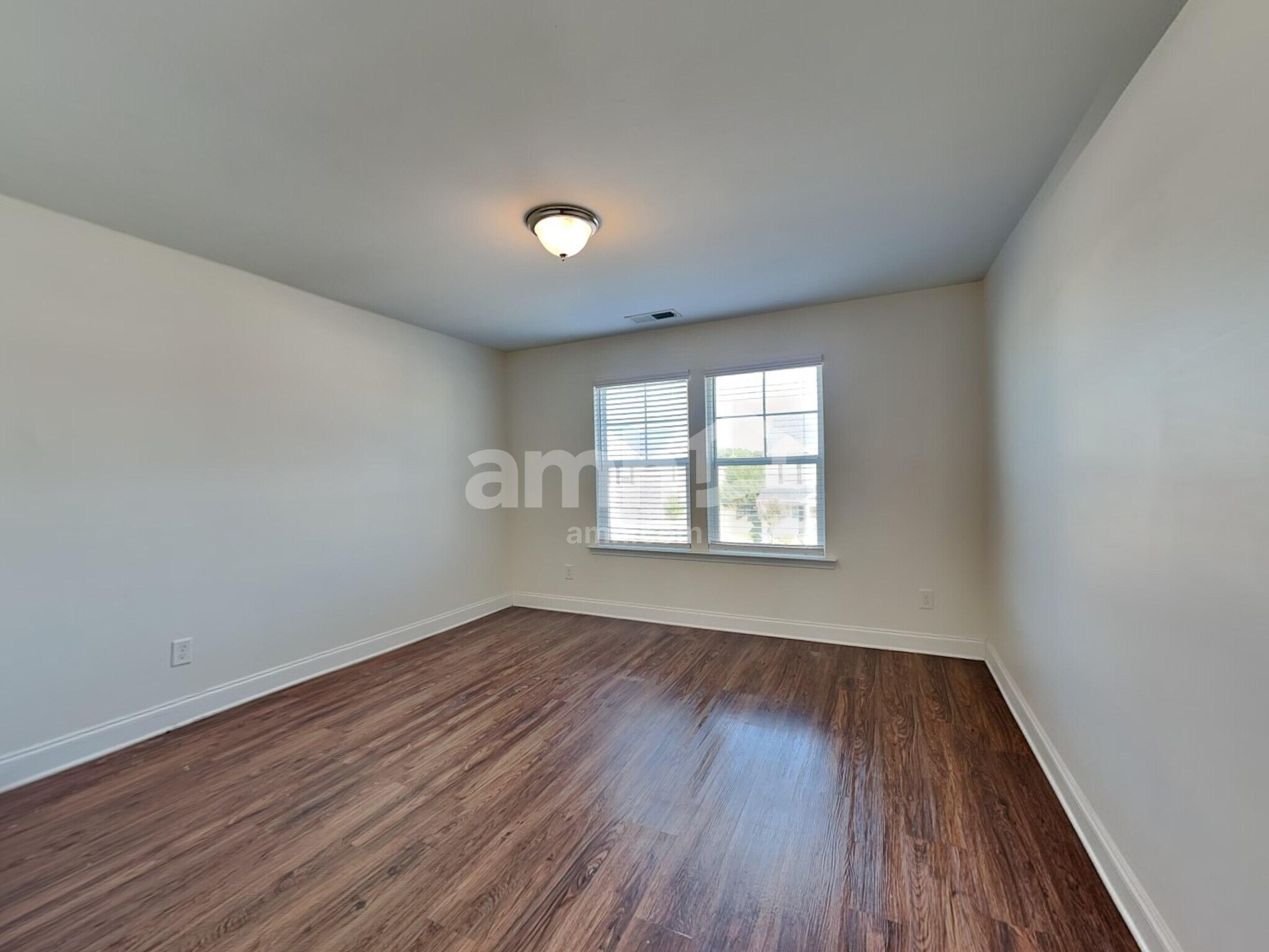 Building Photo - 401 Levon Ct