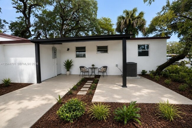 Building Photo - 2450 NW 168th St