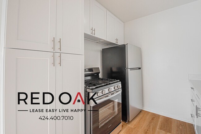 Building Photo - 254 S Carondelet St