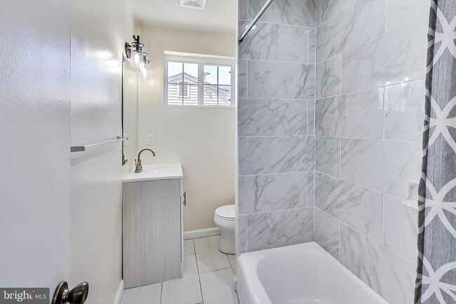 Building Photo - 4617 Creek Shore Dr