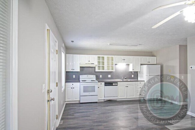 Primary Photo - 3125 9th Ave