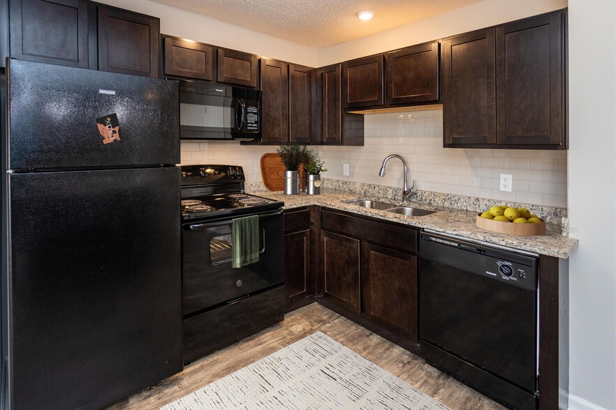 Primary Photo - Midtown Square Apartment Homes by Callio Properties