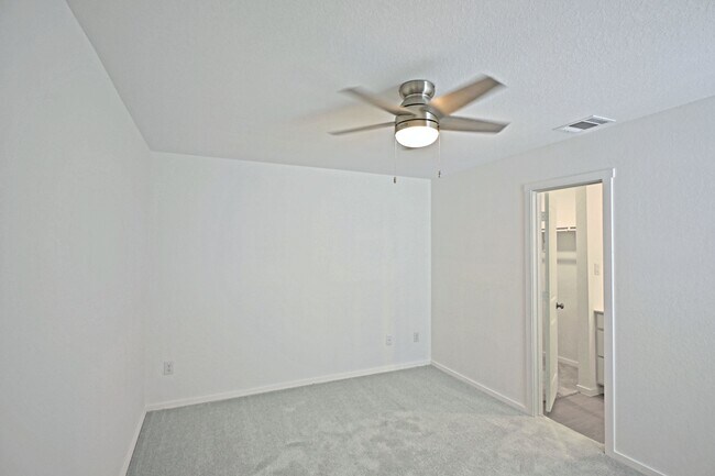 Building Photo - 11806 Bluebell Rdg