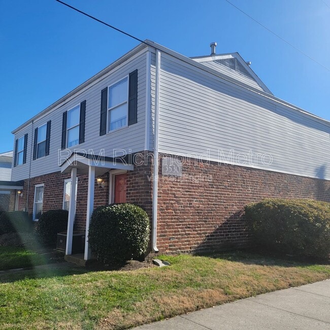 Primary Photo - 3530 E Richmond Rd