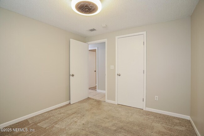 Building Photo - 2766 Frontier Ave
