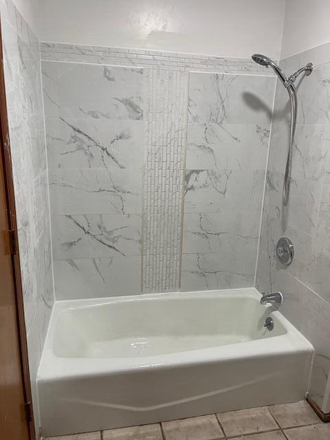 Building Photo - 5900 S River Hills Rd