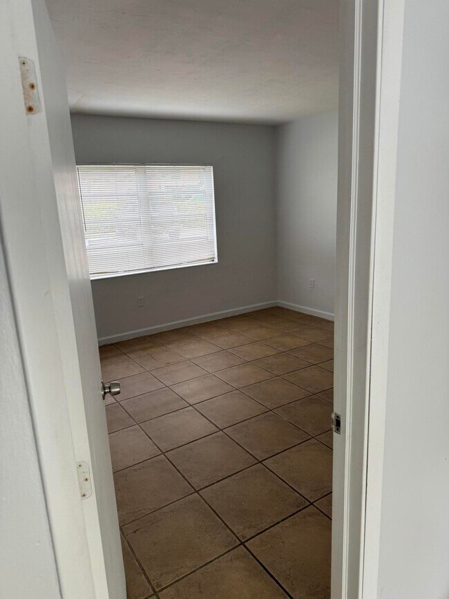 Building Photo - 2285 NE 172nd St