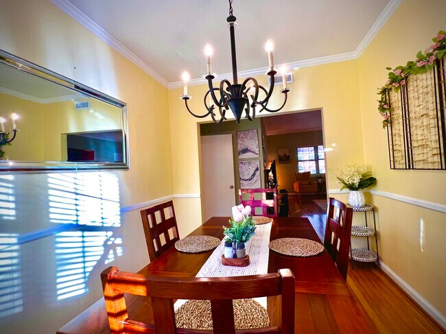 Building Photo - 430 Lindbergh Dr NE