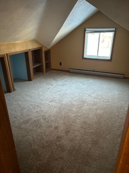 Building Photo - 1002 17th St S