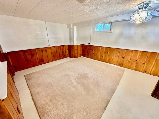 Building Photo - New on the Market!