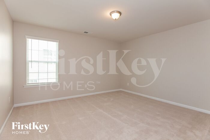 Building Photo - 2212 Killian Creek Dr