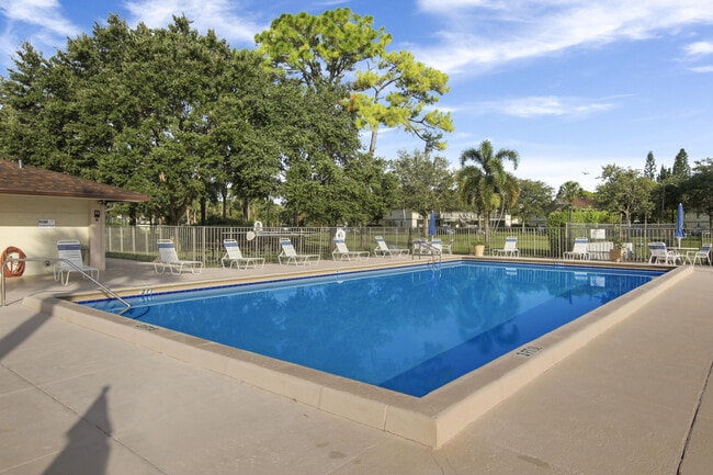 Building Photo - 6313 Chasewood Dr