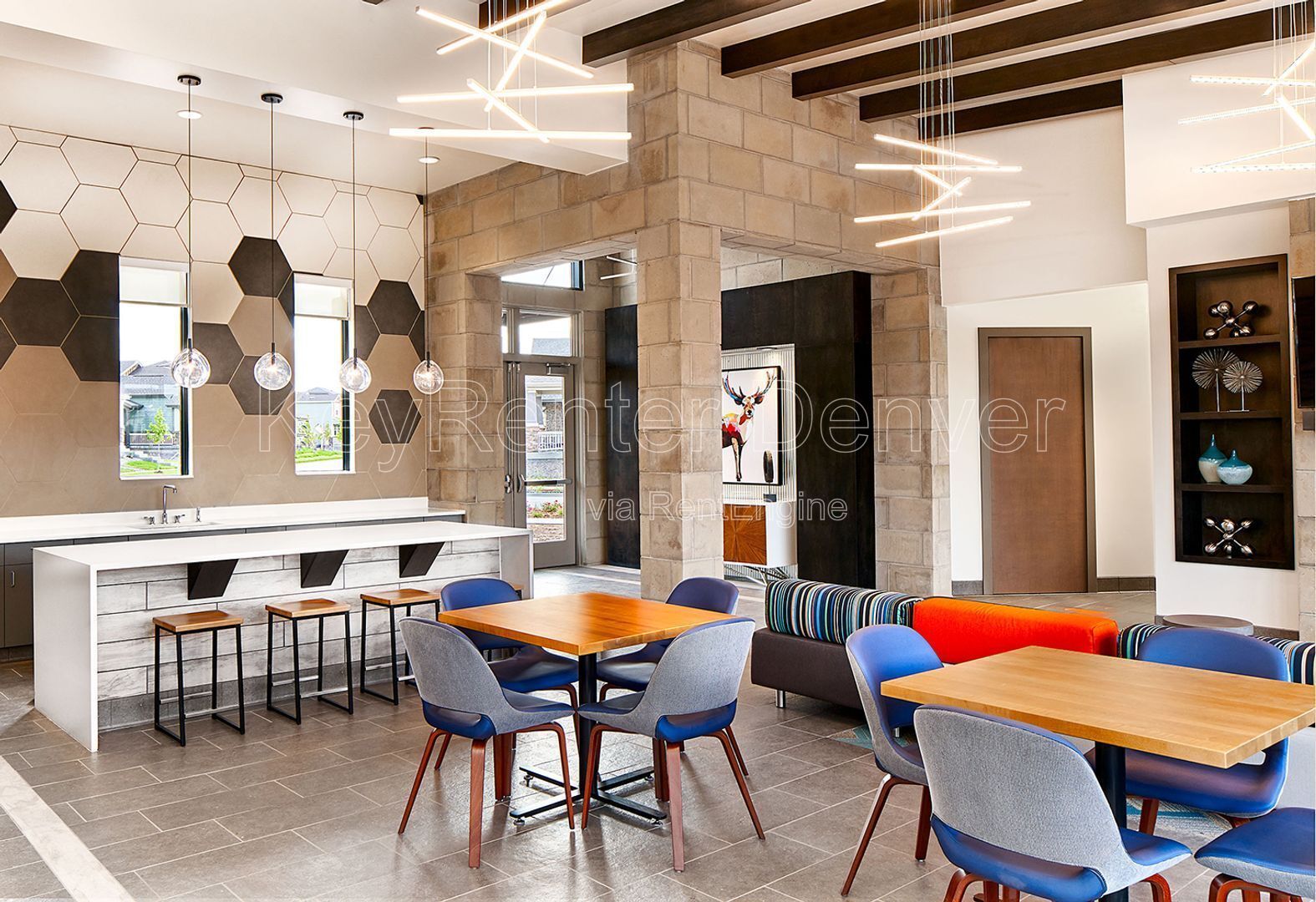 Building Photo - 16259 E Elk Dr