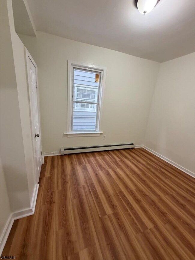 Building Photo - 126 N 17th St