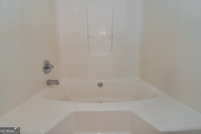 Building Photo - 2745 Sapphire St