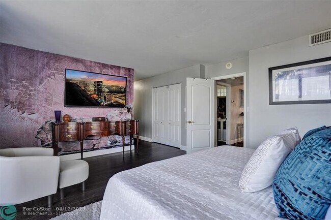 Building Photo - 4280 Galt Ocean Dr
