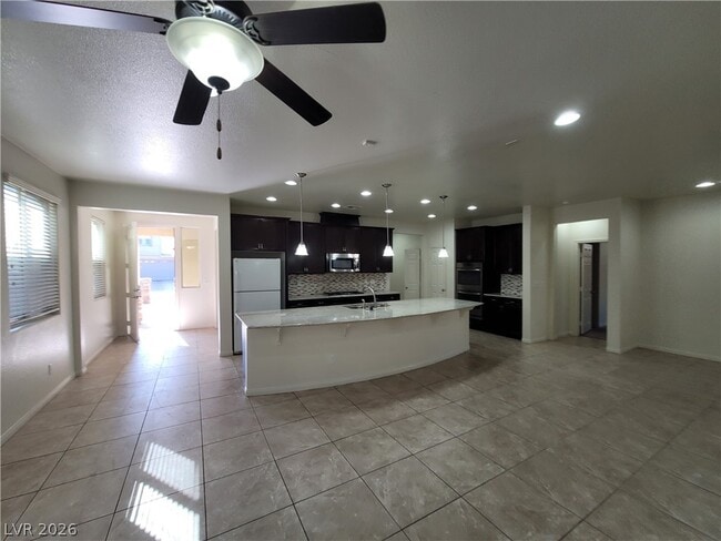 Building Photo - 5564 Bethany Bend Dr