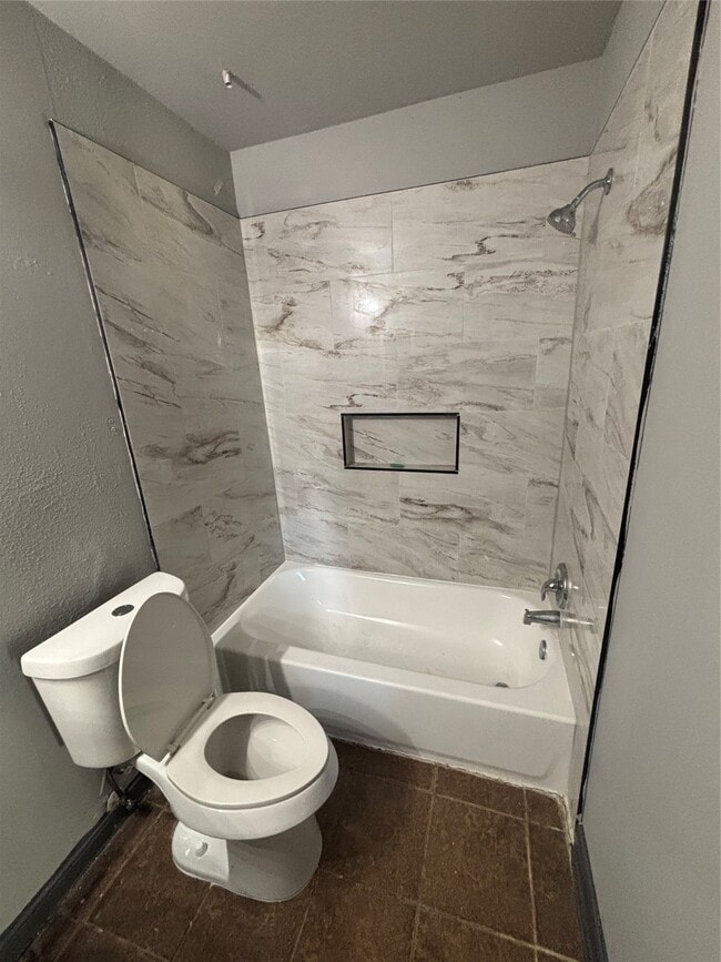 Building Photo - 8299 Cambridge St