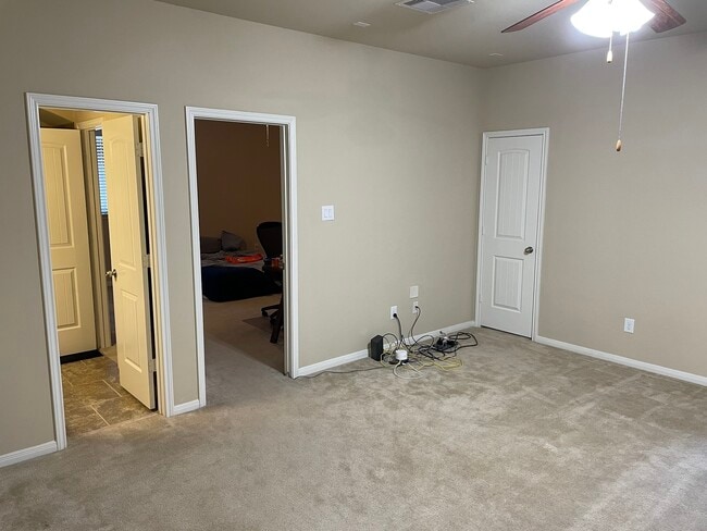 Building Photo - 9111 Turnbull Ln