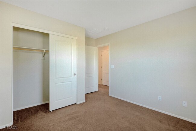Building Photo - 7419 Bakewell Ave