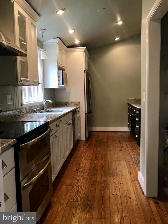 Building Photo - 216 Wirt St NW
