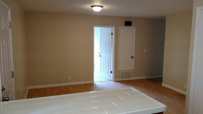 Building Photo - Updated 4BR/2BA Home in South San Jose