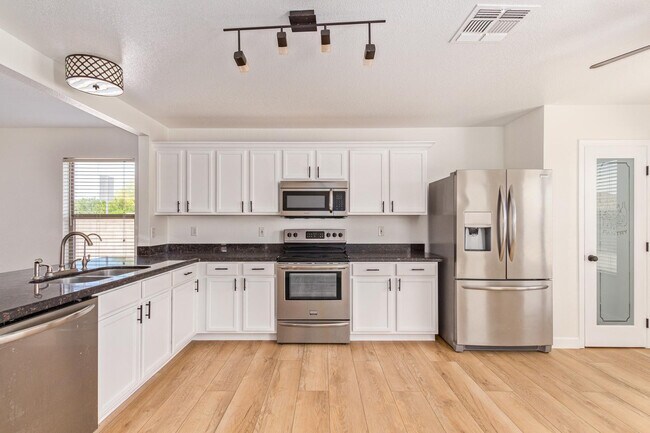 Building Photo - 23074 N 106th Ln