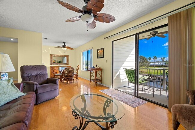Building Photo - 412 Moorings Cove Dr