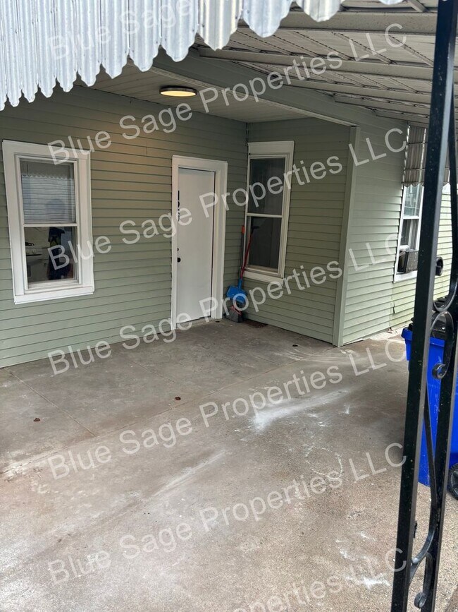 Building Photo - 126 Beech St