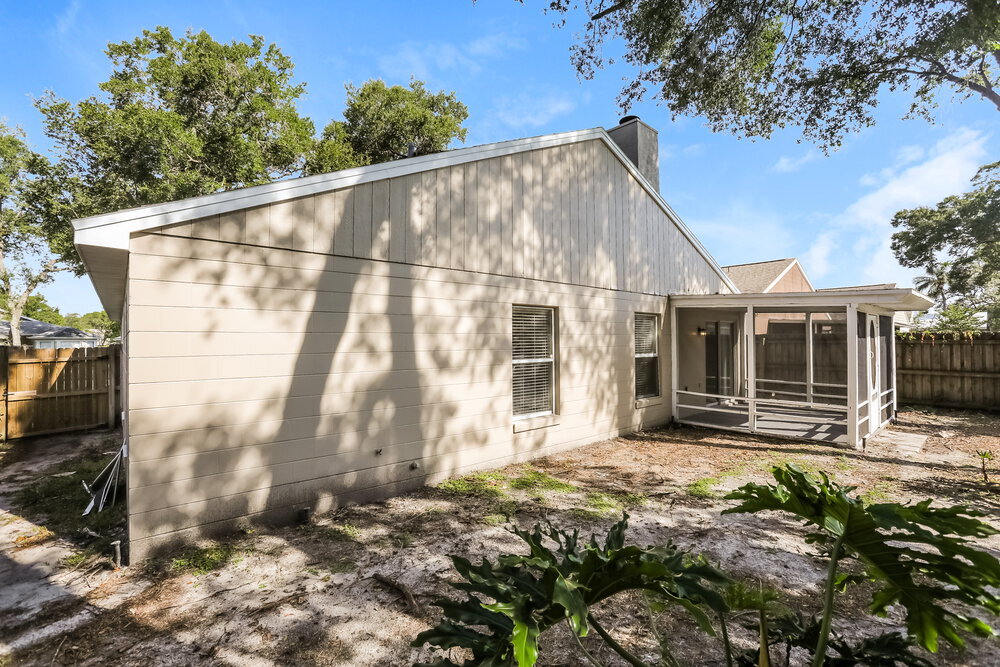 Building Photo - 1912 Windsor Oak Dr