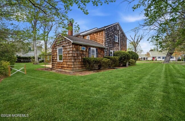 Building Photo - 600 N Edgemere Dr