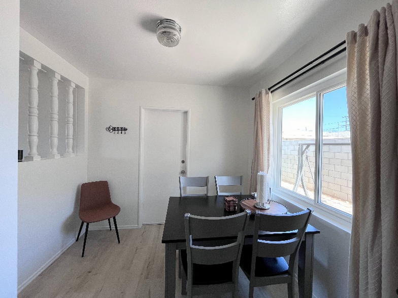 Building Photo - 17700 S Western Ave