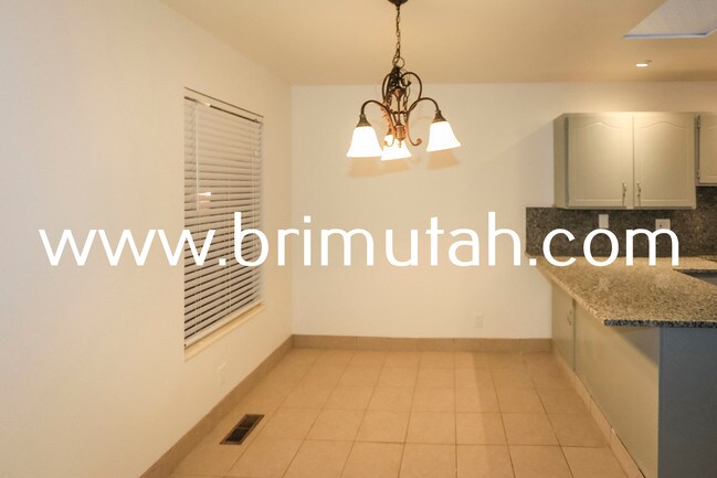 Building Photo - 3671 S 2245 E