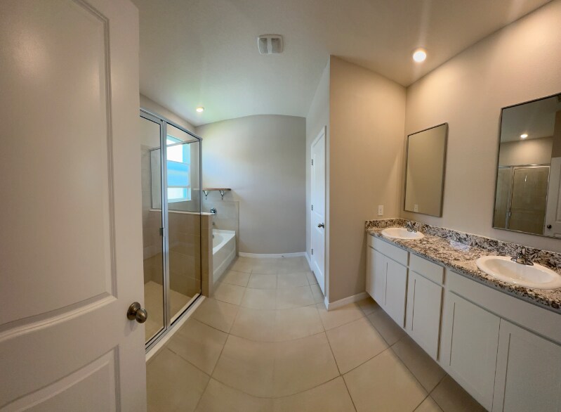 Building Photo - 3934 Lively Coral Pl