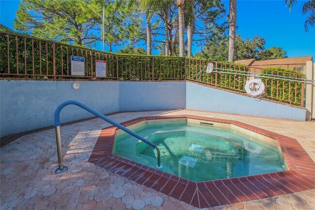 Building Photo - 2582 Bentley Dr