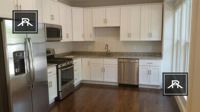 Building Photo - 4 bedroom in Newton MA 02467