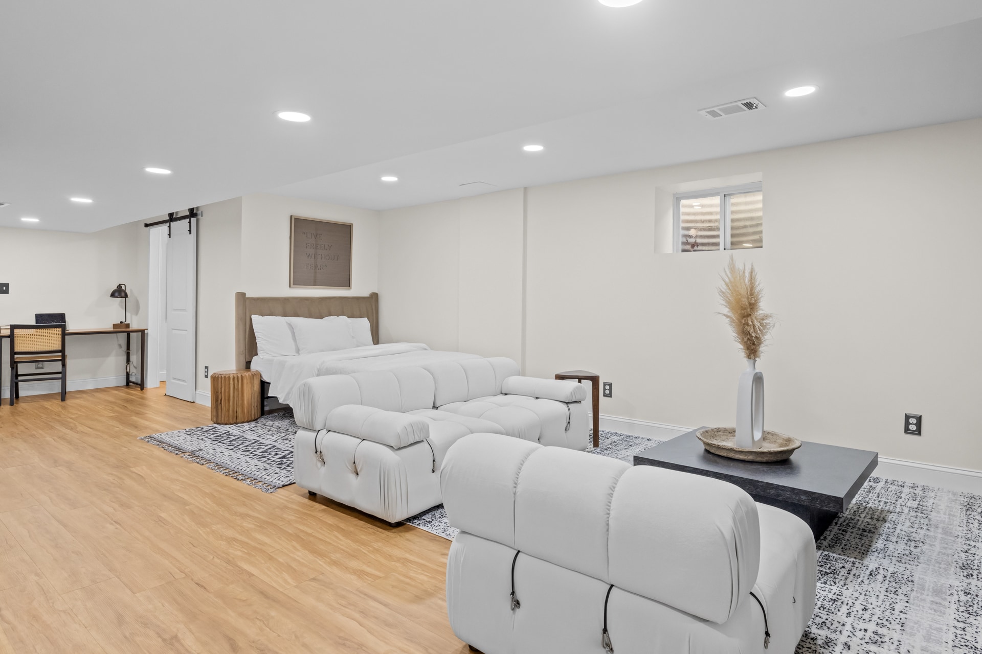 Building Photo - 125 Urell Pl NE