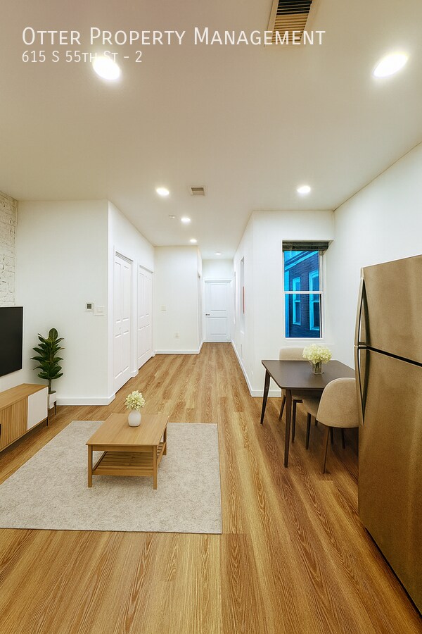 Building Photo - 615 S 55th St