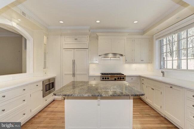 Building Photo - 3911 Ivy Terrace Ct NW