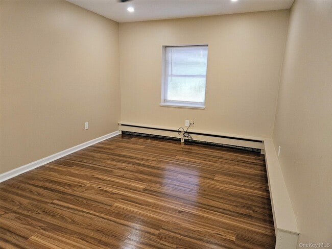 Building Photo - 17 Prospect St