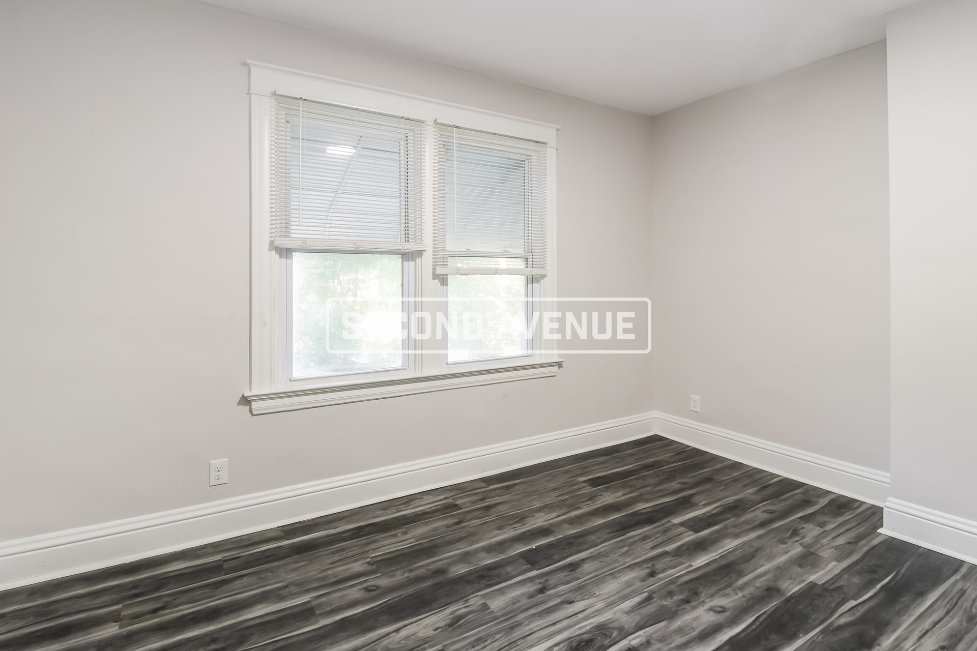 Building Photo - 3350 Cavanaugh Ave