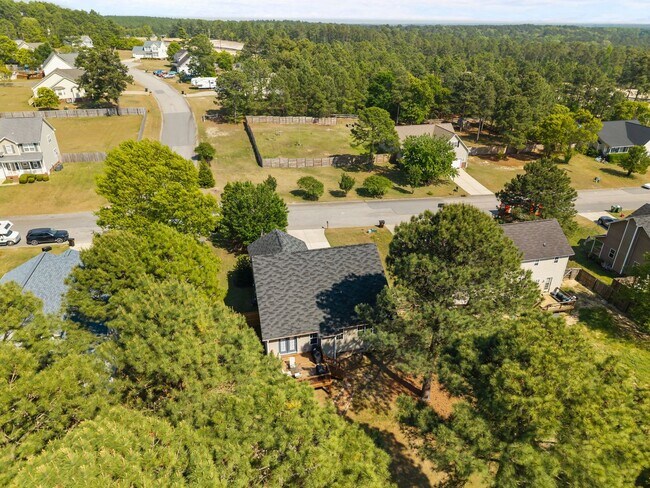 Building Photo - 686 Colonial Hills Dr