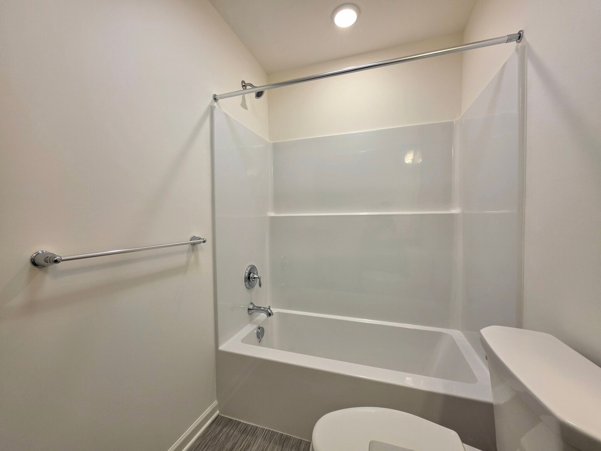 Building Photo - 2449 Spring Water Cir