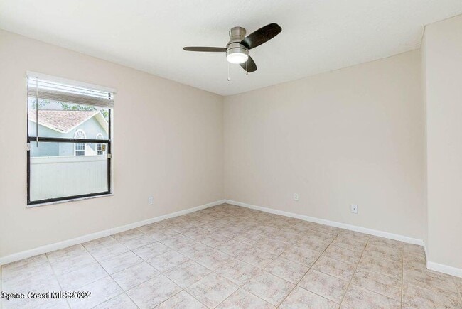 Building Photo - 1040 Big Horn Cir NW