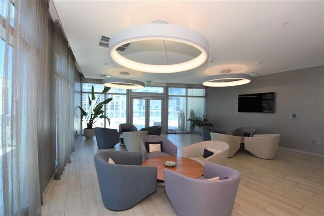 Building Photo - 1100 S Miami Ave