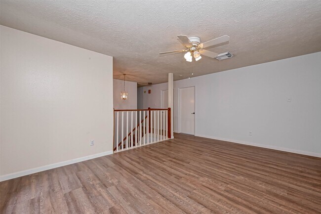 Building Photo - 2831 Pecan Ridge Dr