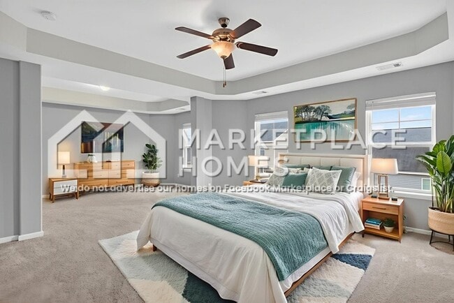 Building Photo - 10 Amber Dr