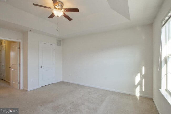 Building Photo - 2564 Cherry Tree Rd