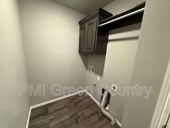 Building Photo - 14153 S 270th E Ave